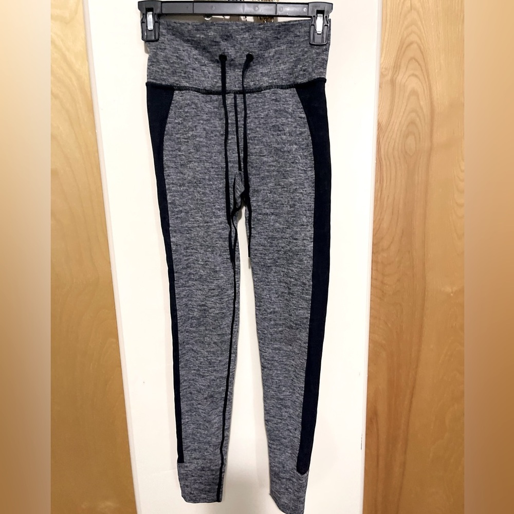 Victoria’s Secret PINK workout pants